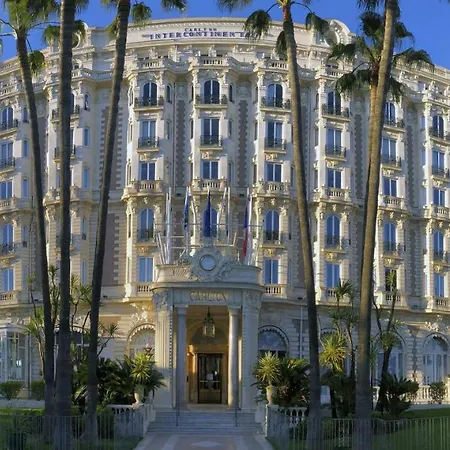 Fabulous Family 2br - Prime Location, Walk To & Shopping - Totolulu Yellow Corner Apartment Cannes