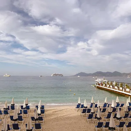 Fabulous Family 2br - Prime Location, Walk To & Shopping - Totolulu Yellow Corner Apartment Cannes